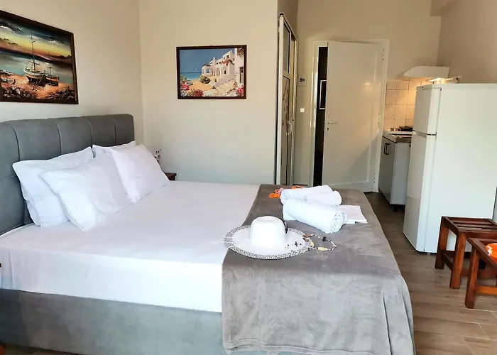 Studios Lia Adults Only -Fully Renovated